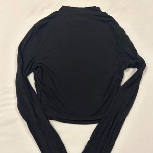 SHEIN Long Sleeve Black Mockneck Crop Top